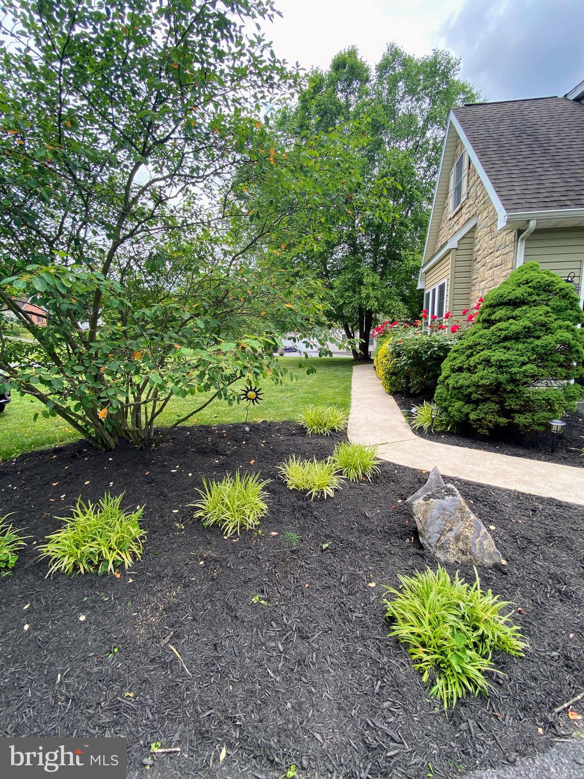 THE CORNERS AT ARDEN - Residential