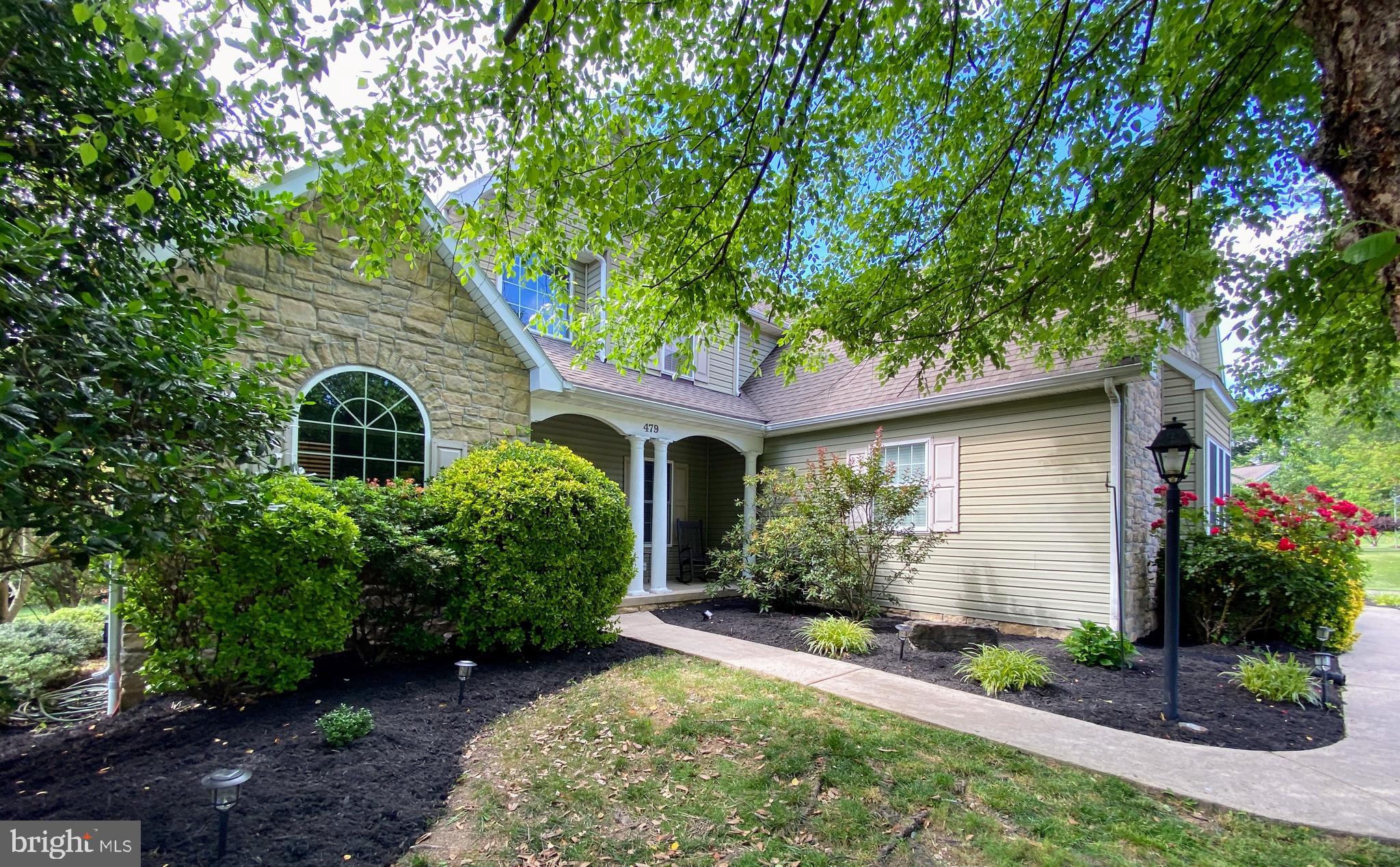 THE CORNERS AT ARDEN - Residential