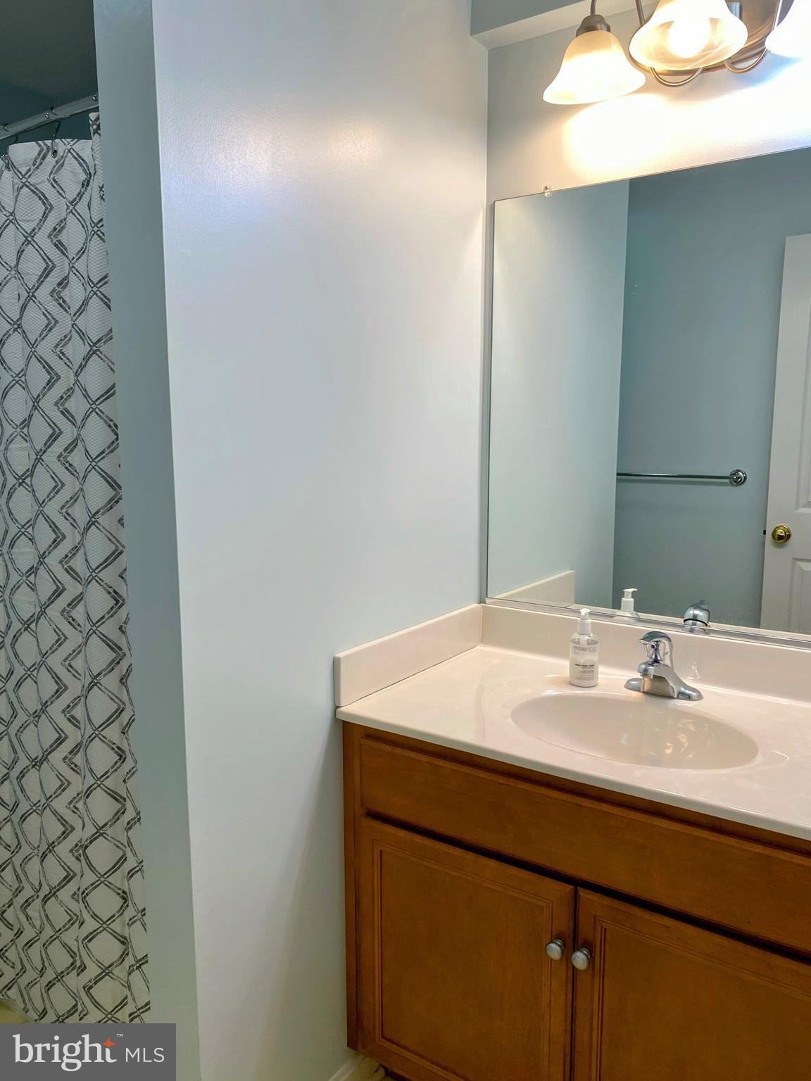 THE CORNERS AT ARDEN - Residential