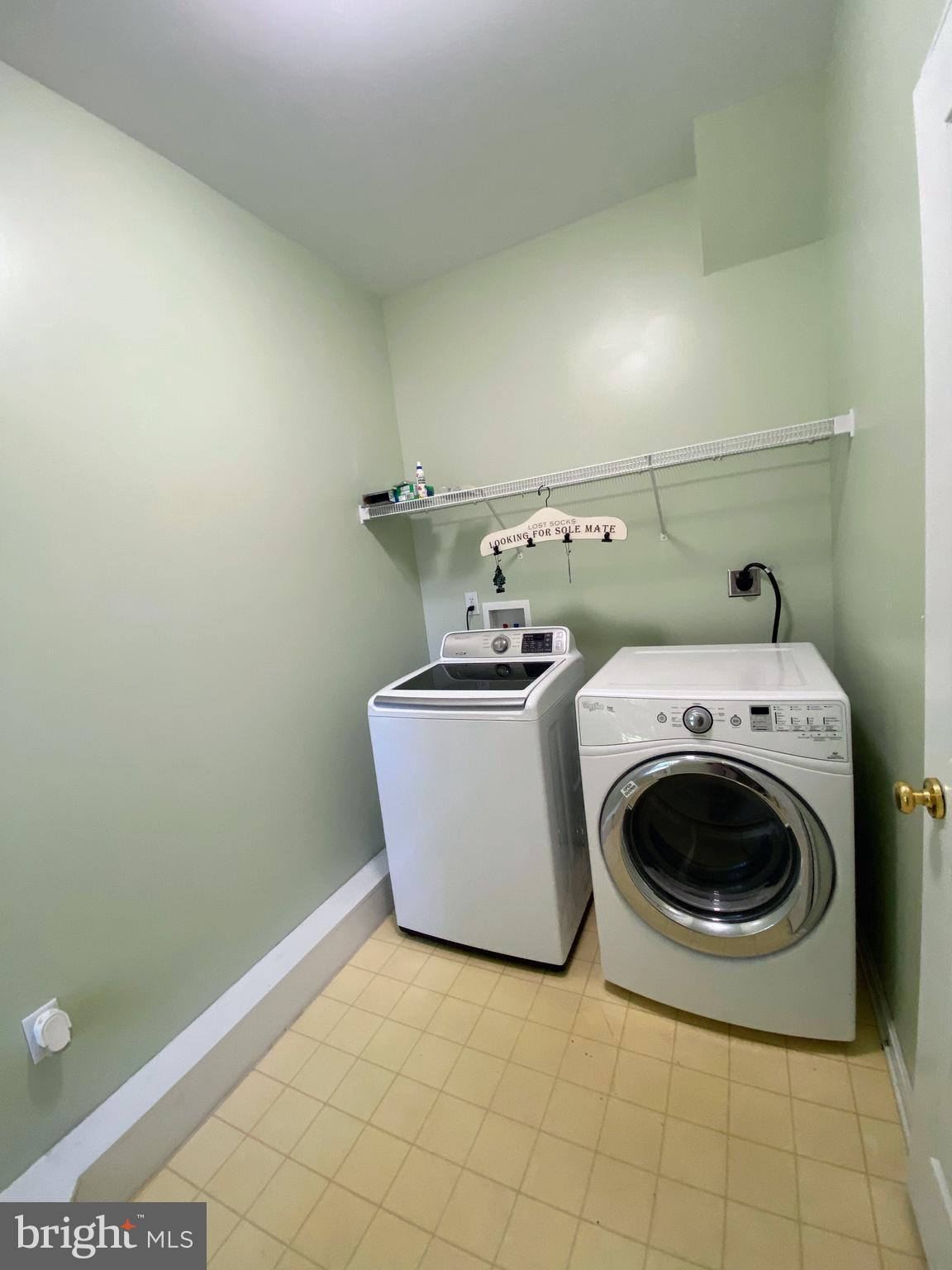 THE CORNERS AT ARDEN - Residential