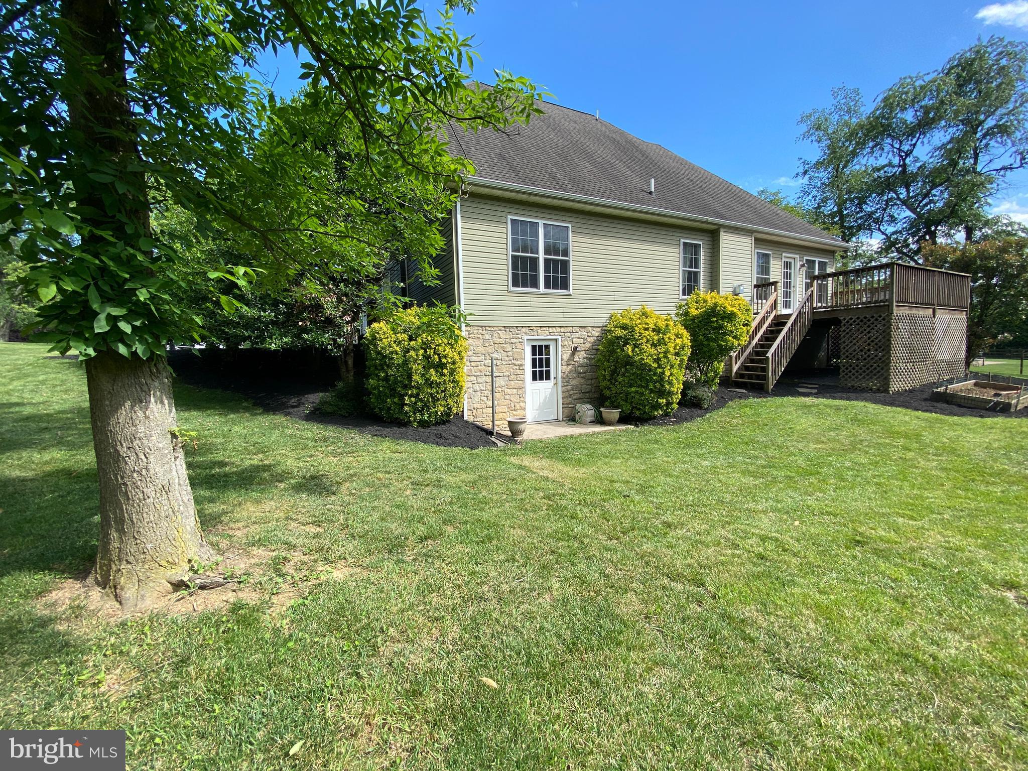 THE CORNERS AT ARDEN - Residential