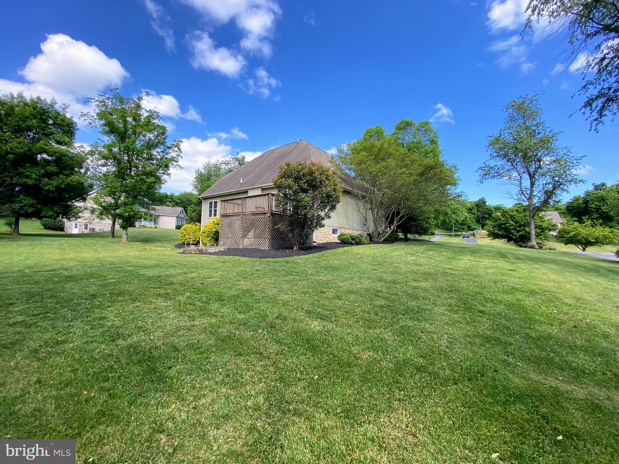 THE CORNERS AT ARDEN - Residential