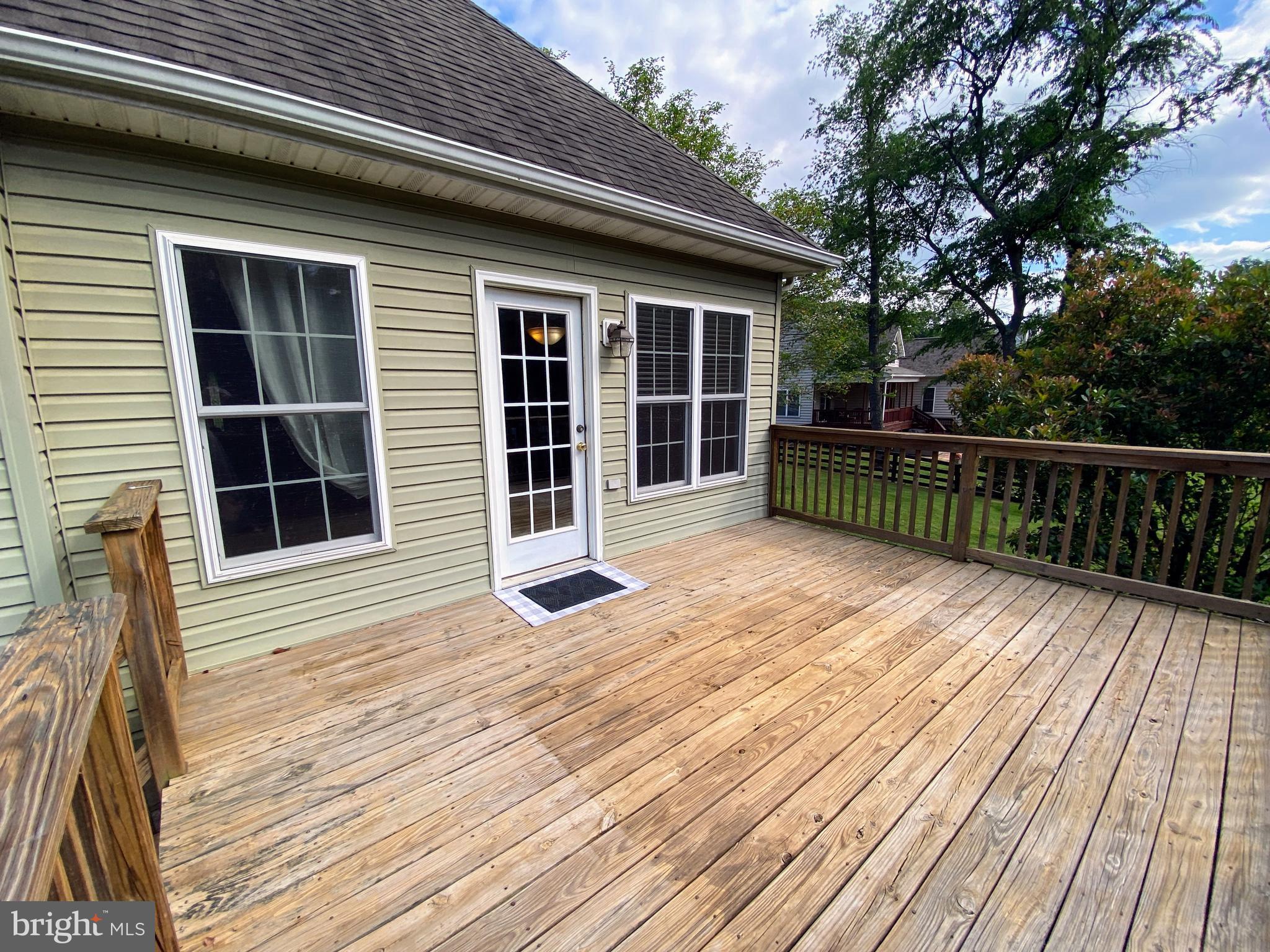 THE CORNERS AT ARDEN - Residential