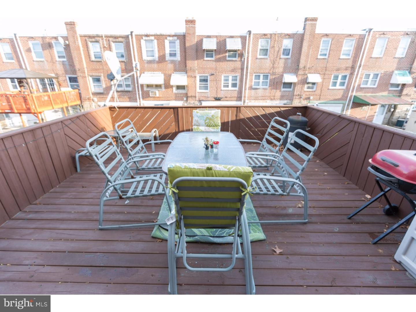 LAWNCREST - Residential