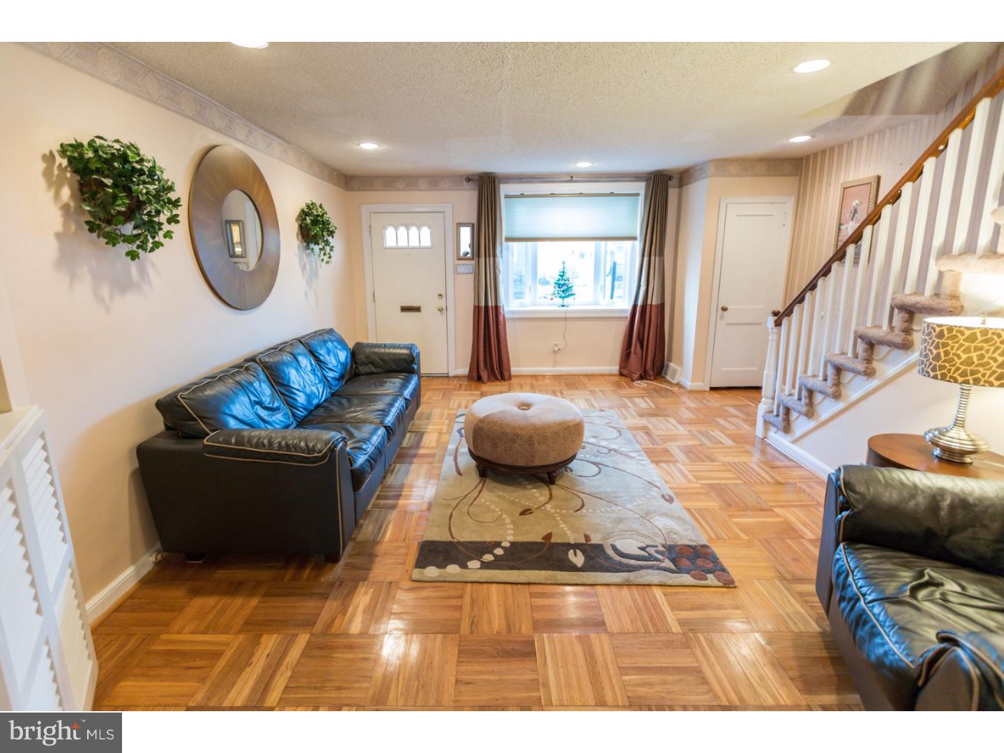 LAWNCREST - Residential
