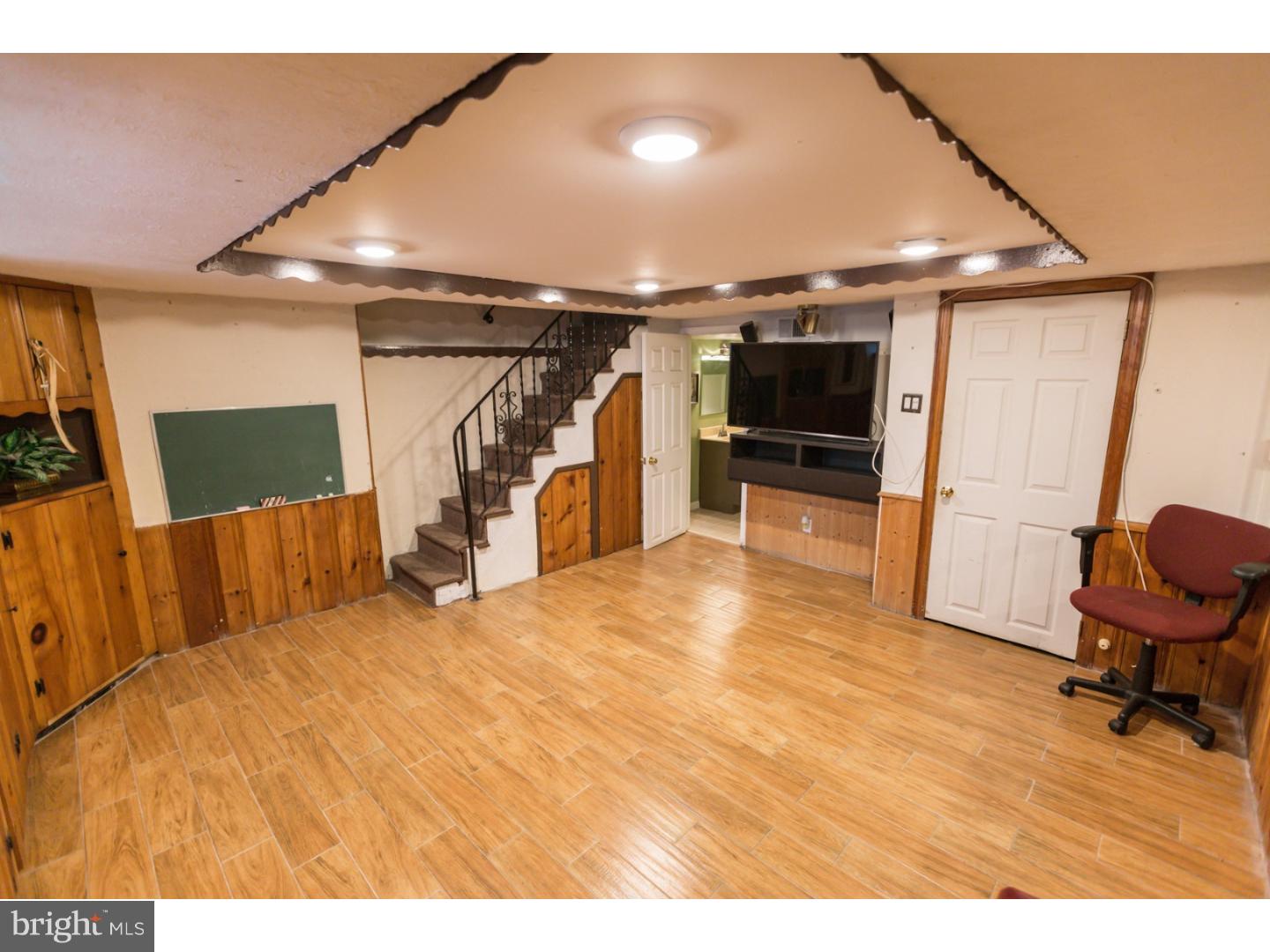 LAWNCREST - Residential