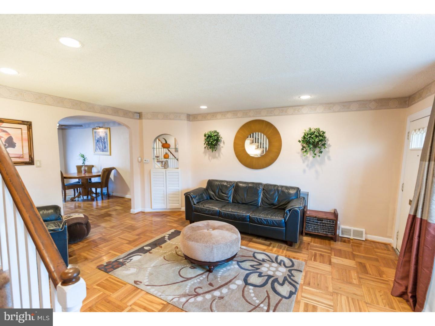LAWNCREST - Residential
