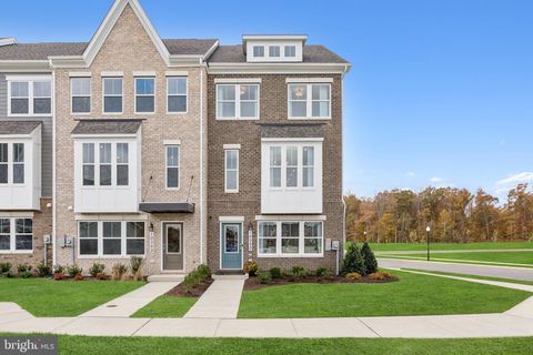 Townhouse For Sale - 1929 Barolo Boulevard<br/> HANOVER, MD 21076