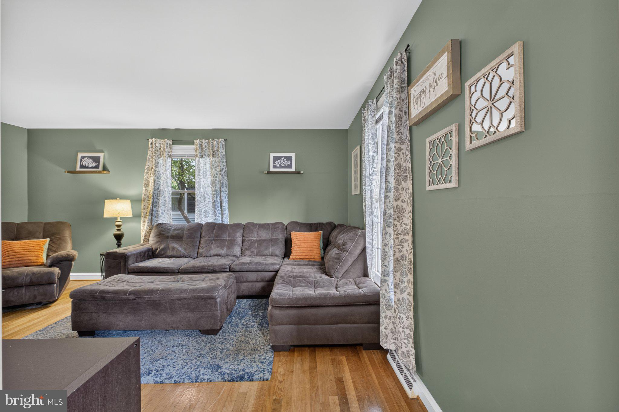 103 MERIDEN DRIVE