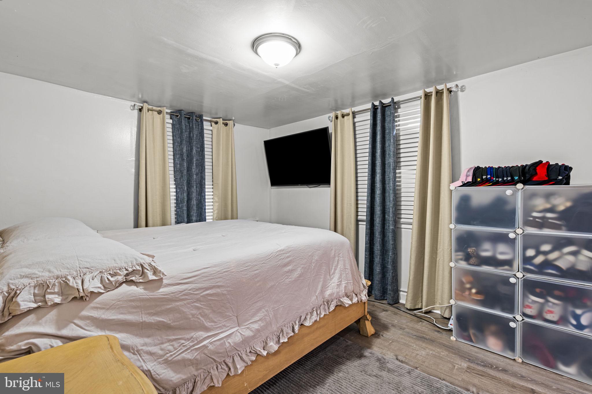 LYNNEWOOD GDNS - Residential Lease