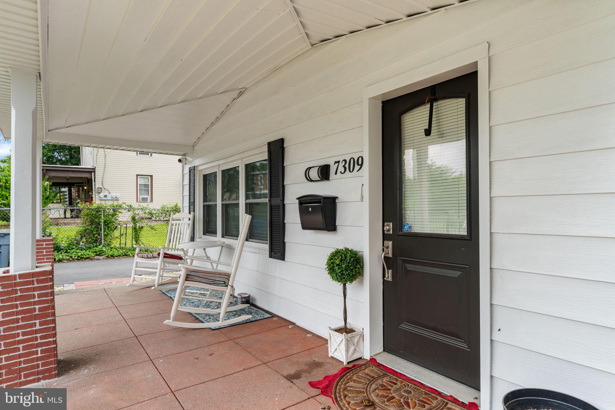 LYNNEWOOD GDNS - Residential Lease