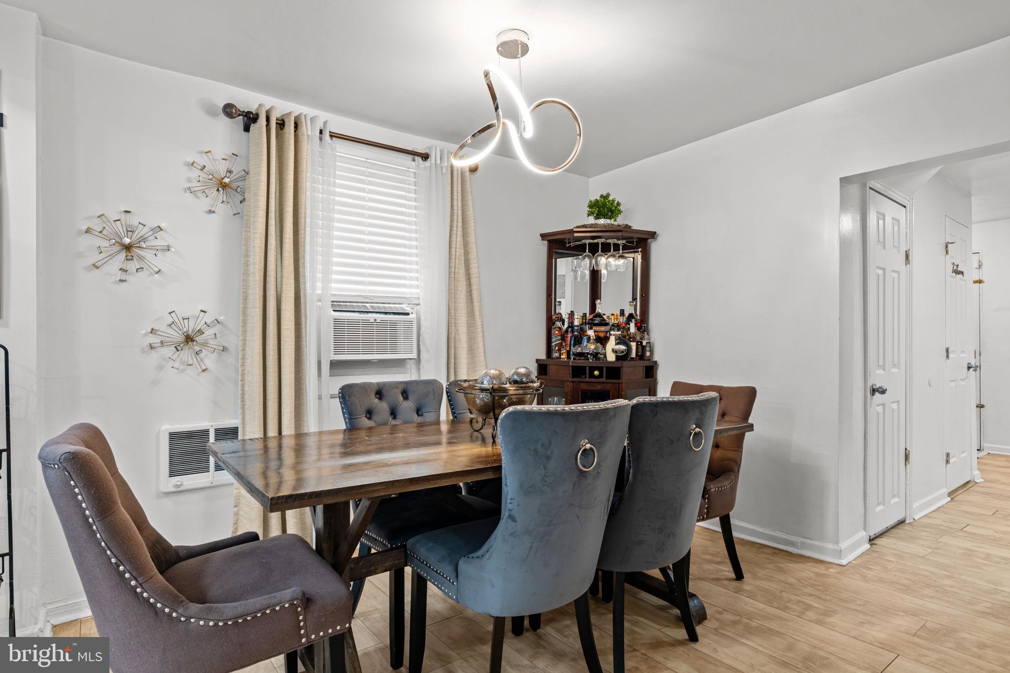 LYNNEWOOD GDNS - Residential Lease