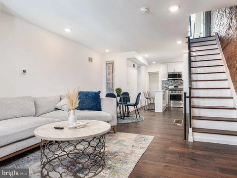 Townhouse For Sale - 1540 N Hollywood Street<br/> Philadelphia County, PHILADELPHIA, PA 19121