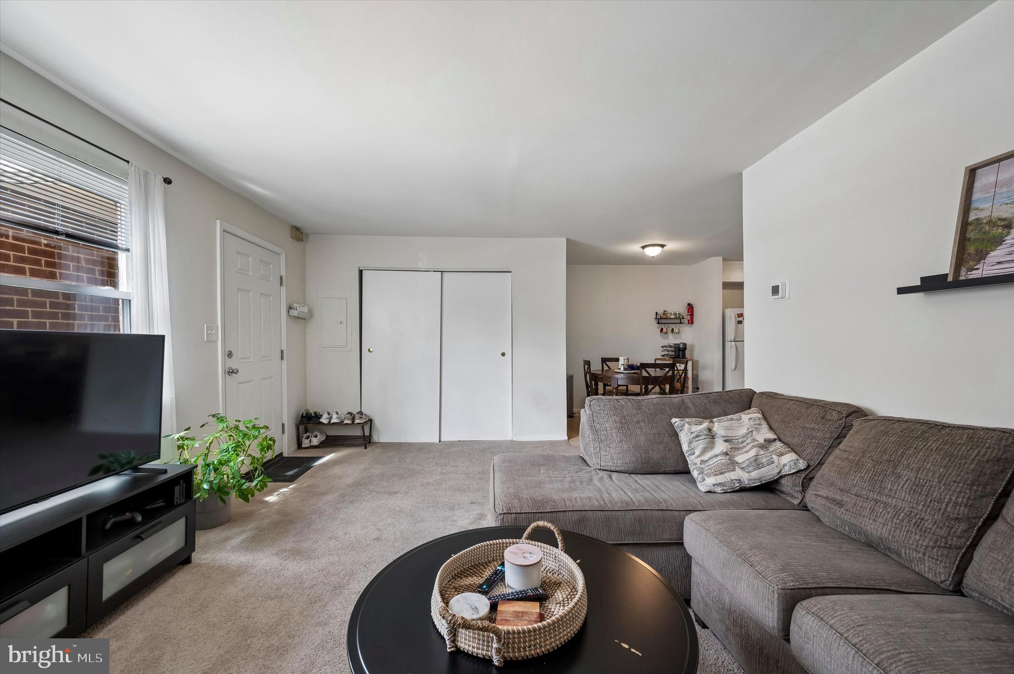 ROXBOROUGH - Residential Income