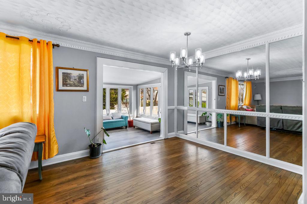 THE HIGHLANDS - Residential