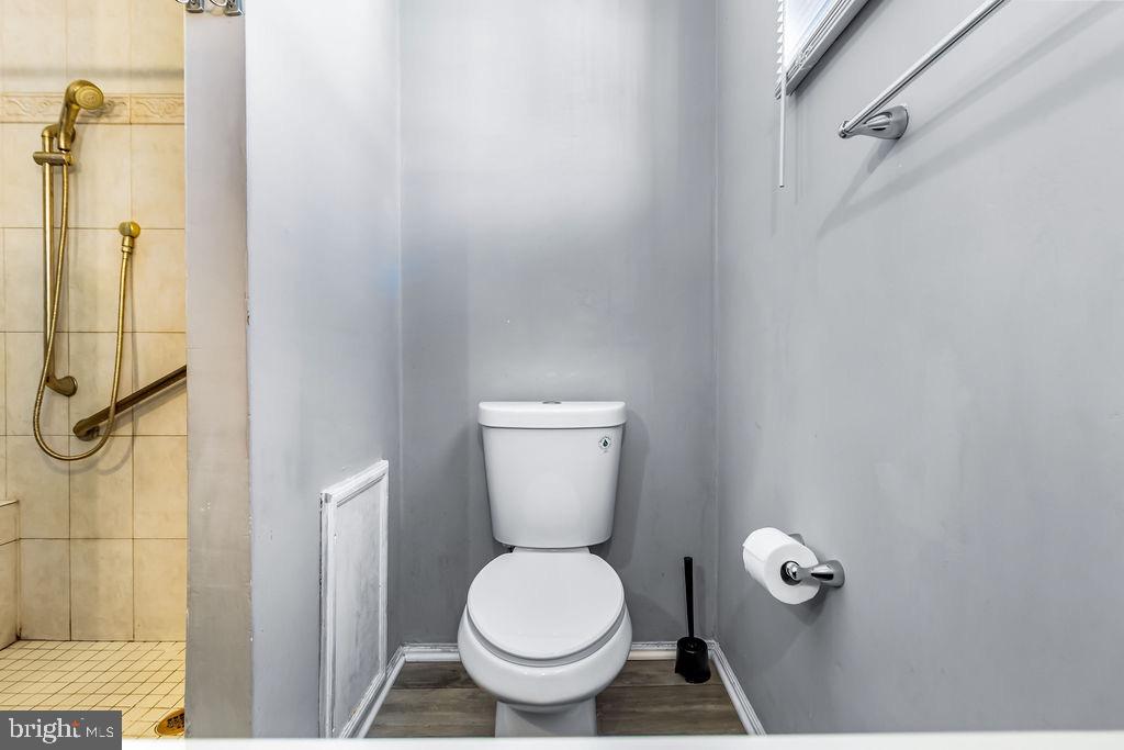 THE HIGHLANDS - Residential