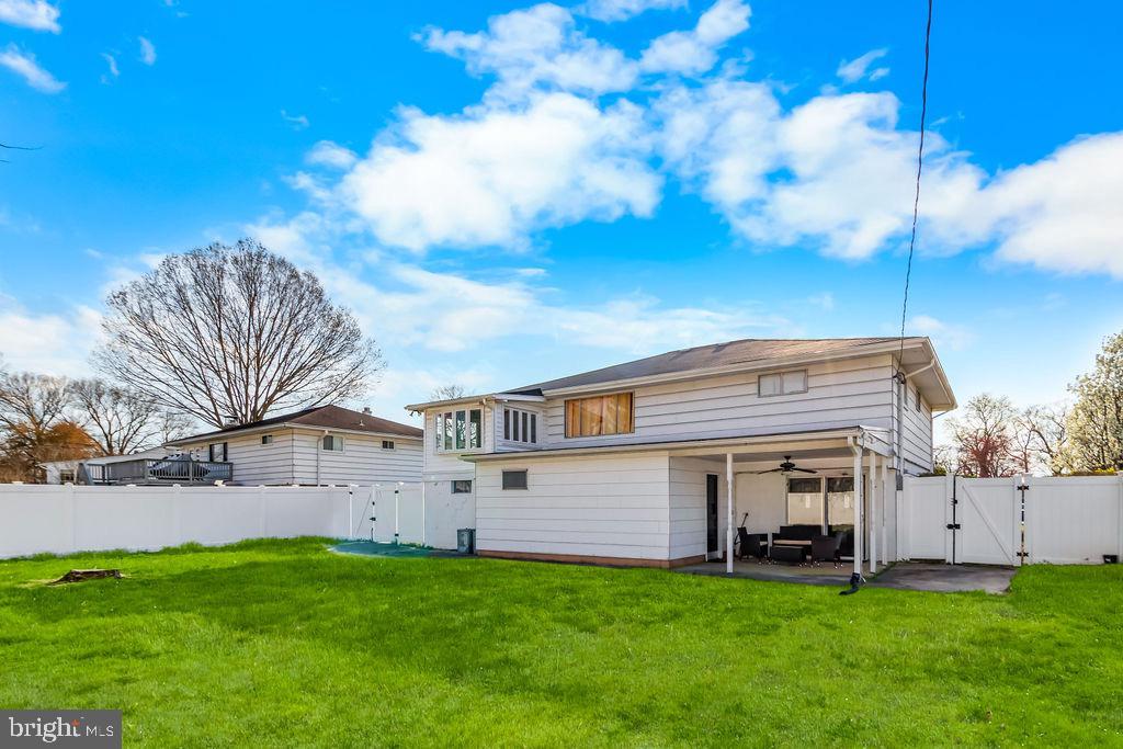 THE HIGHLANDS - Residential