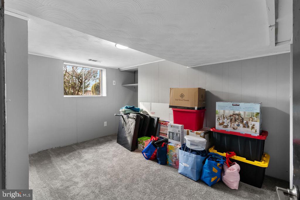 THE HIGHLANDS - Residential