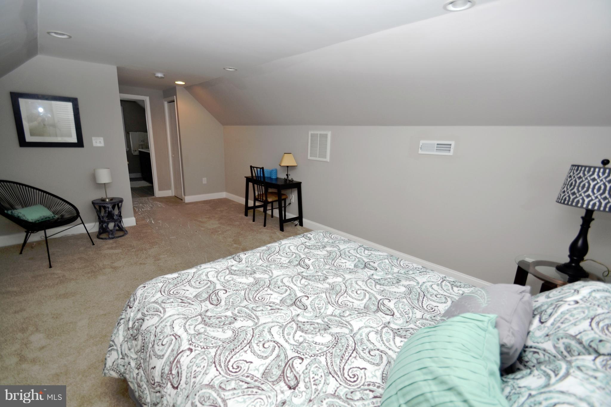 ROSEDALE - Residential