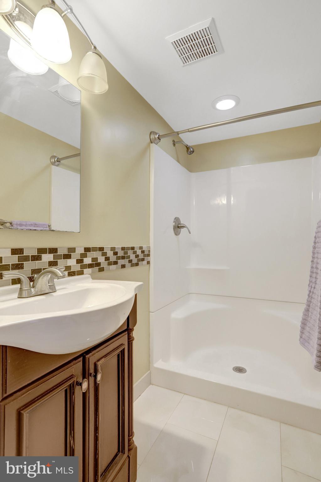 NEWINGTON HEIGHTS - Residential