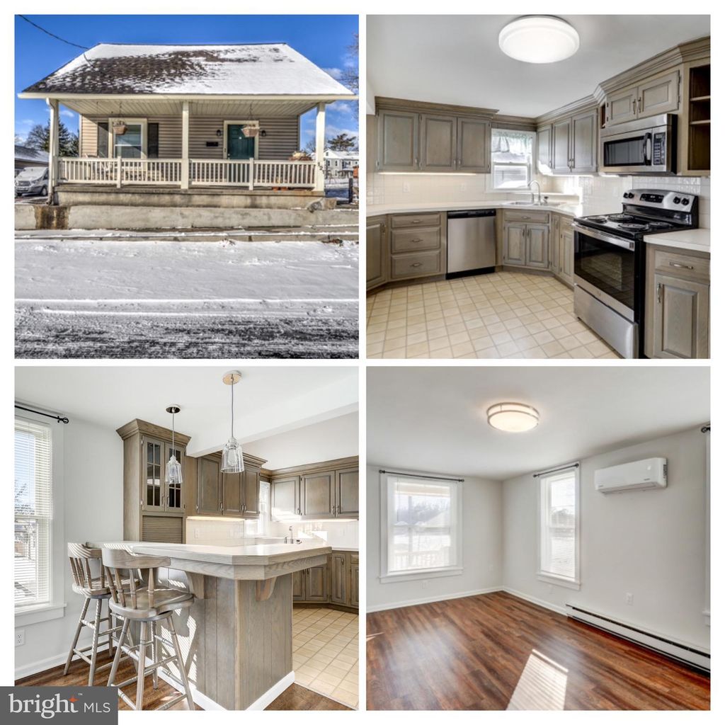 Photo of 121 Orange Street, MOUNT JOY, PA 17552 (MLS # PALA2062744)