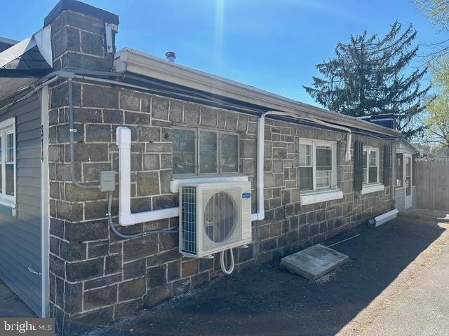 CROYDON ACRES - Residential