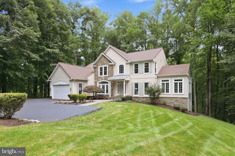 Photo of 11509 Summit Ridge Court, MANASSAS, VA 20112 (MLS # VAPW2125158)