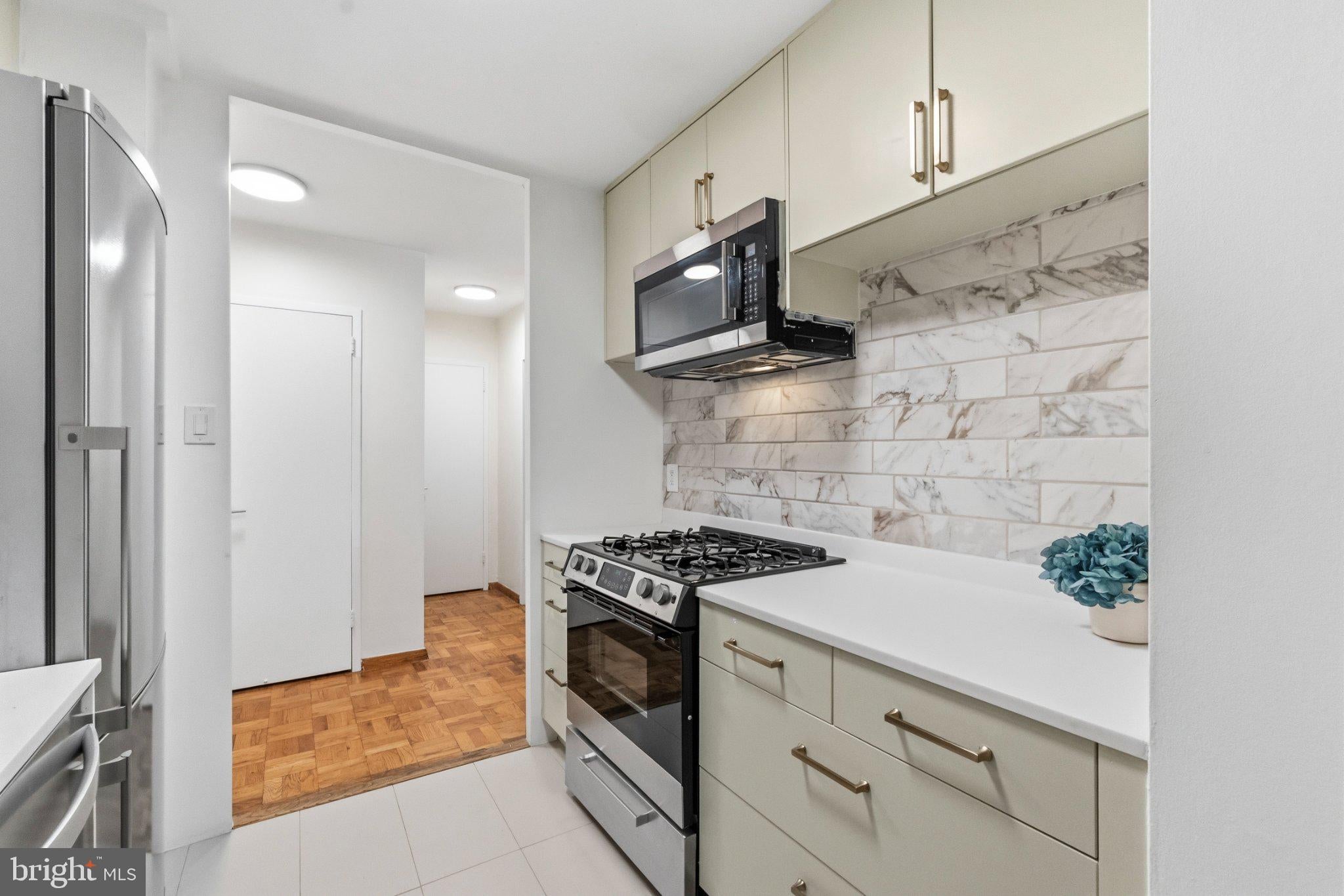 4000 TUNLAW ROAD NW 923