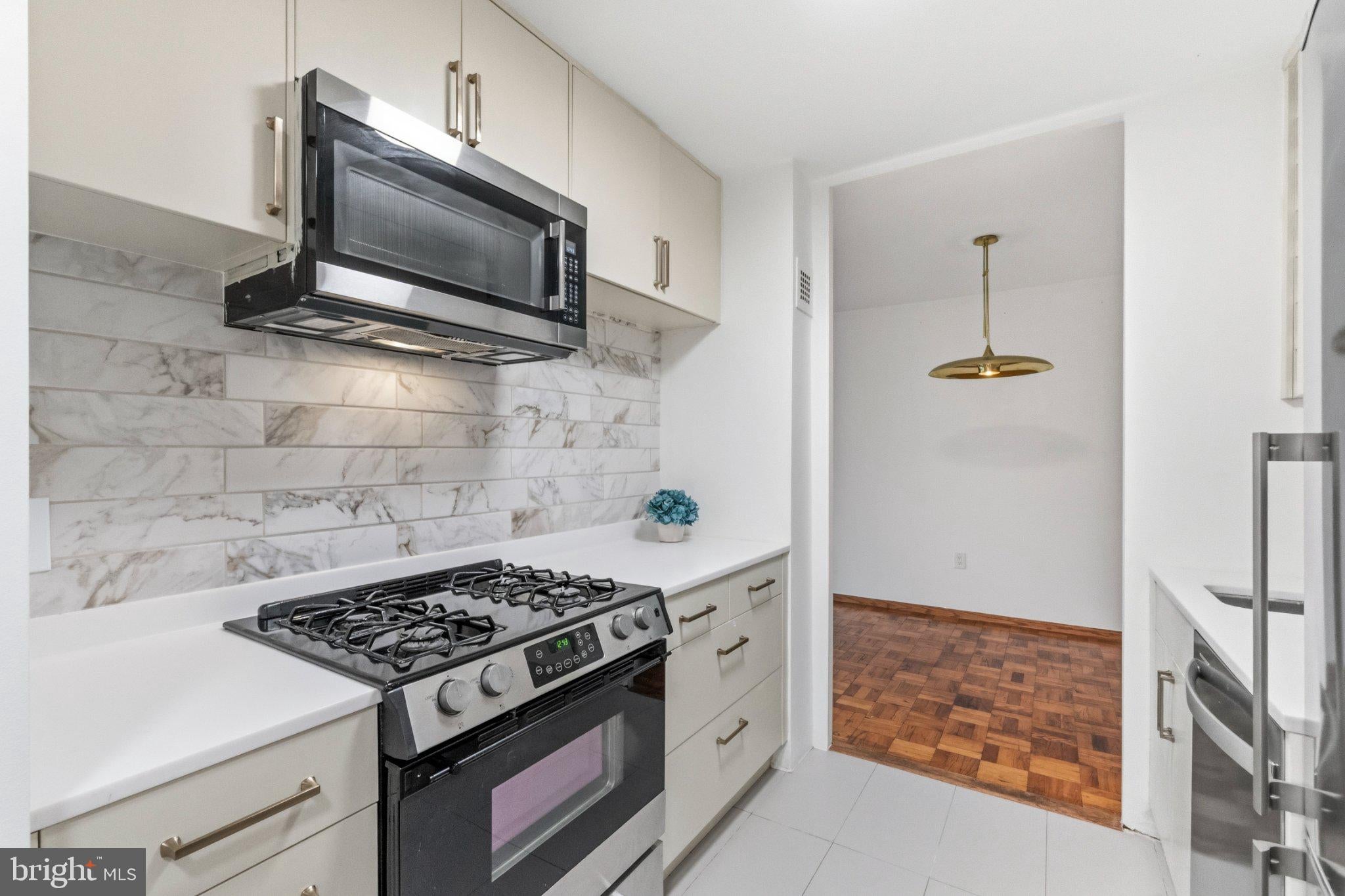 4000 TUNLAW ROAD NW 923