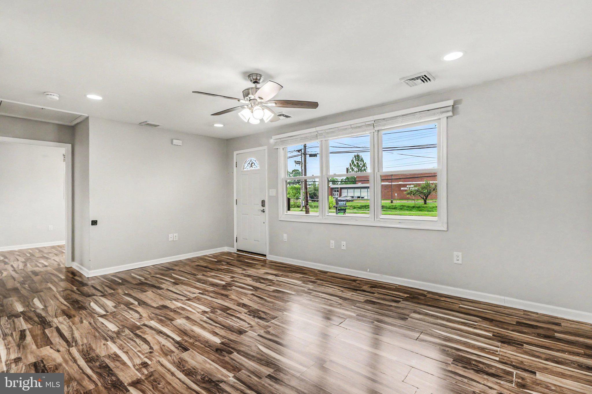 CUMBERLAND PARK - Residential