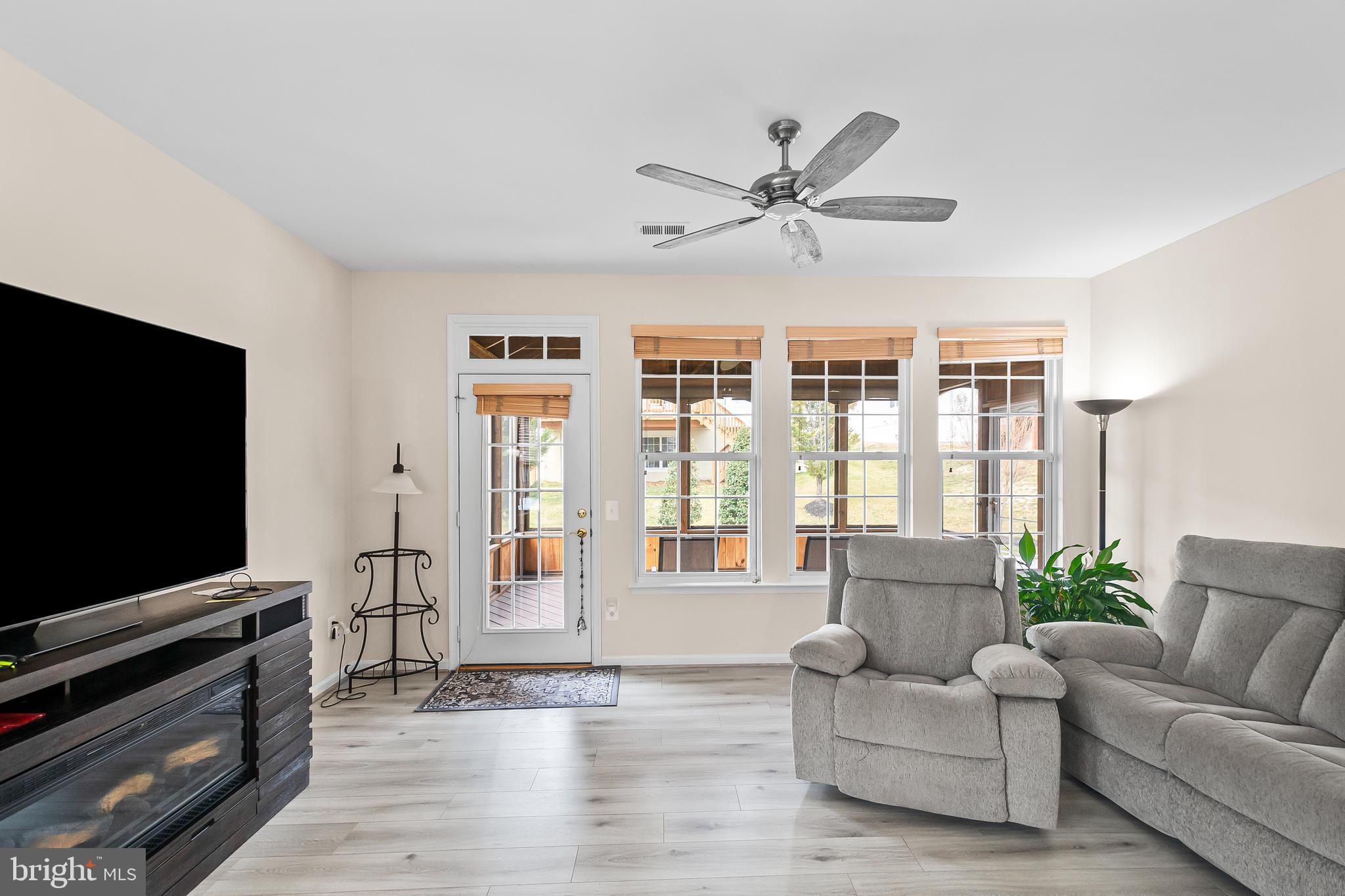 FOUR SEASONS IN HISTORIC VIRGINIA - Residential