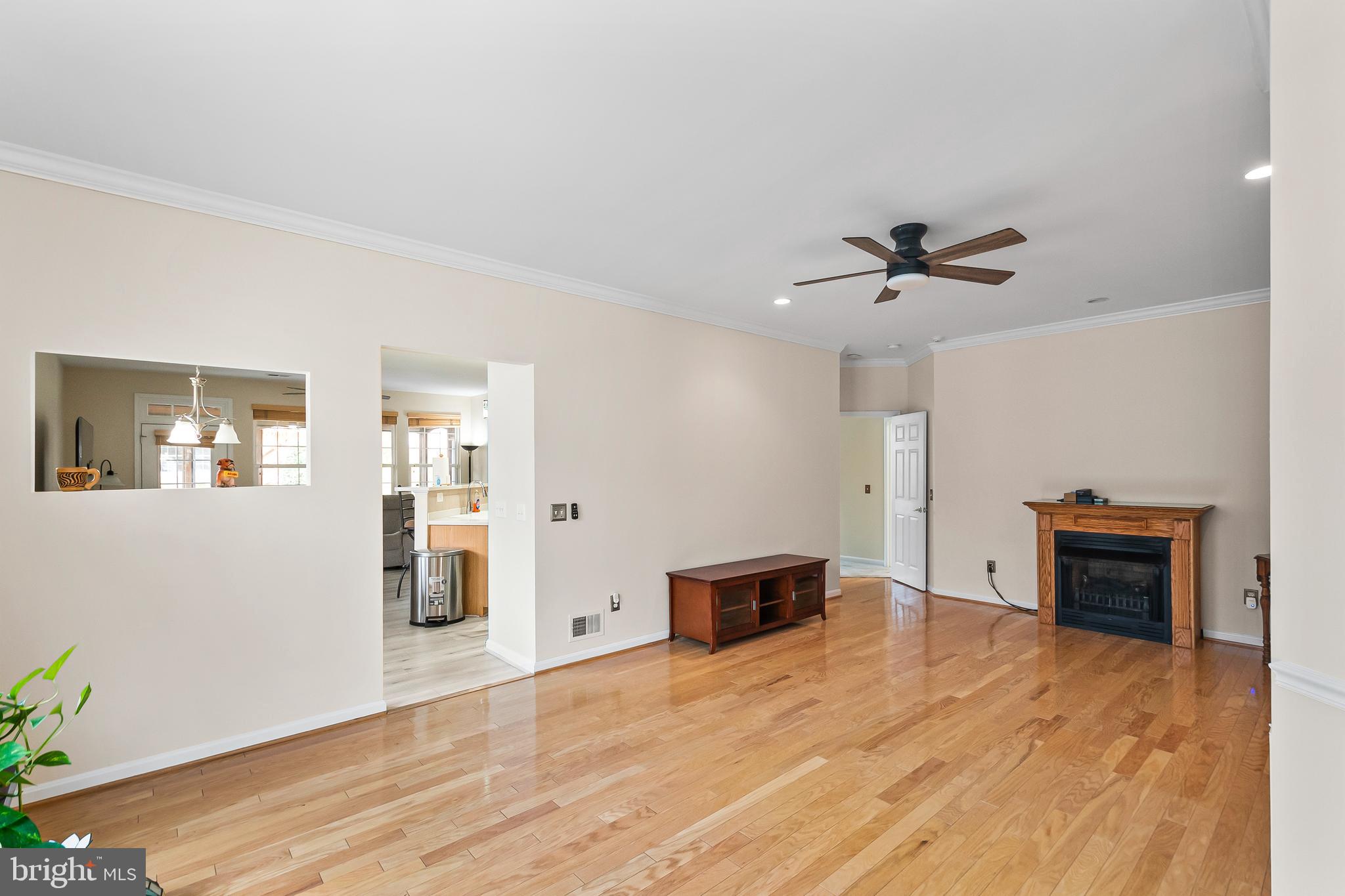 FOUR SEASONS IN HISTORIC VIRGINIA - Residential