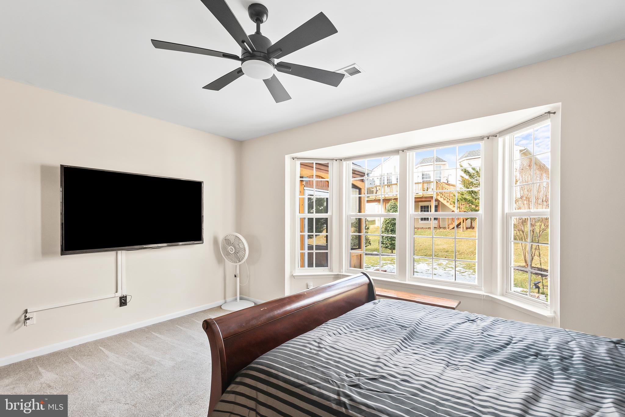 FOUR SEASONS IN HISTORIC VIRGINIA - Residential