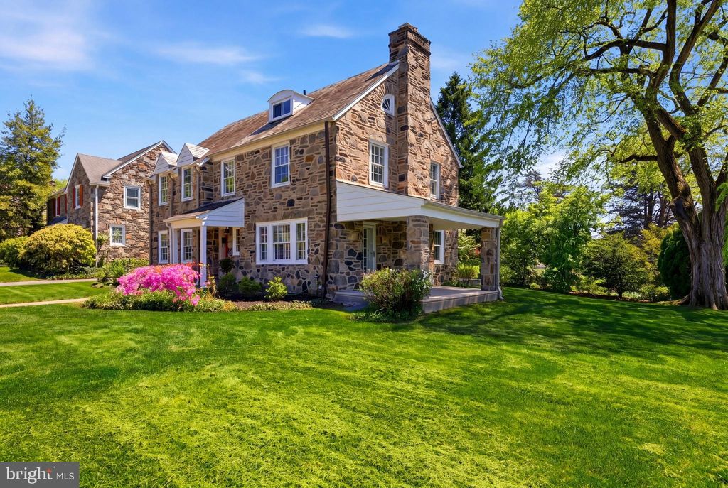 Photo of 326 Winding Way, MERION STATION, PA 19066 (MLS # PAMC2174270)