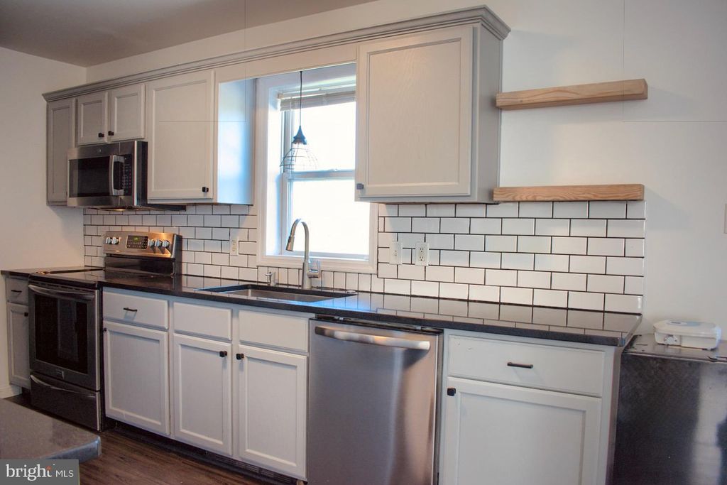 Photo of 131 Meadow Green Drive, MIFFLINBURG, PA 17844 (MLS # PAUN2000758)