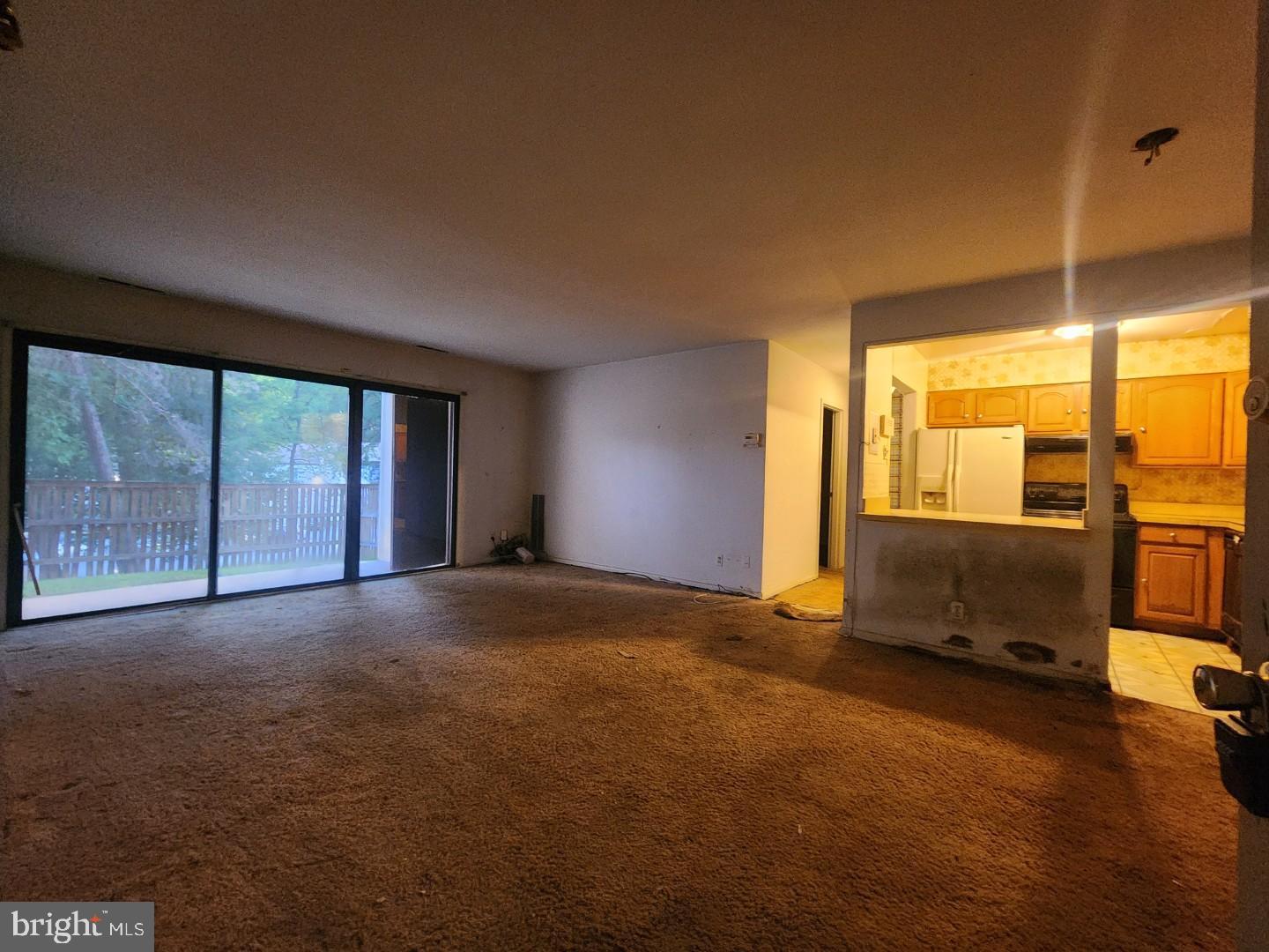 TREETOP CONDO - Residential