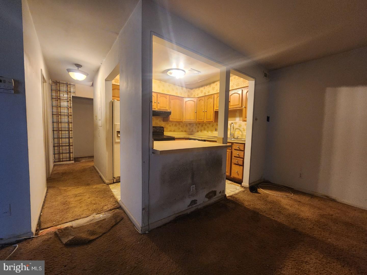 TREETOP CONDO - Residential