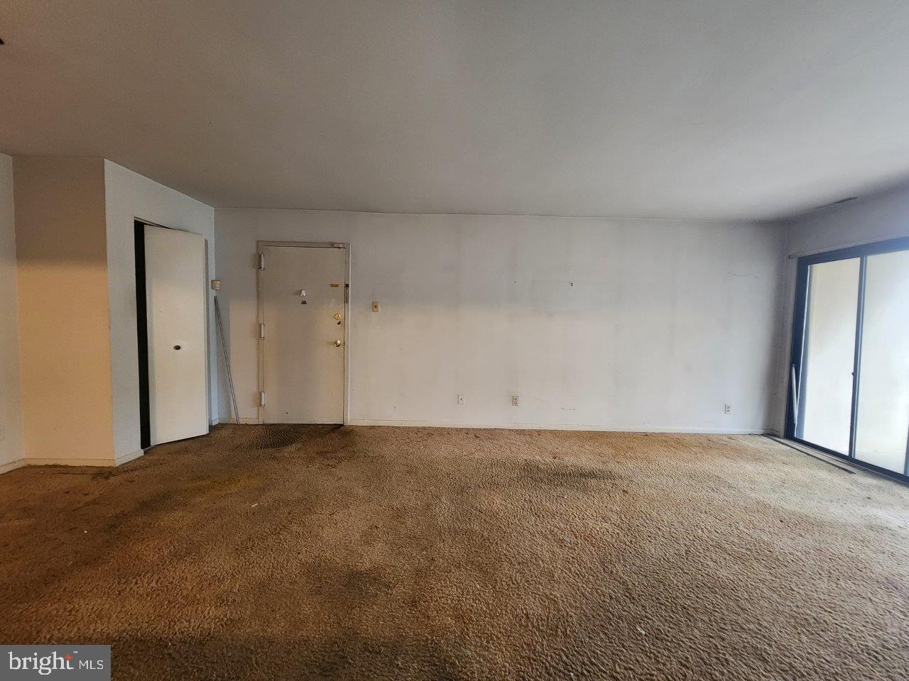 TREETOP CONDO - Residential