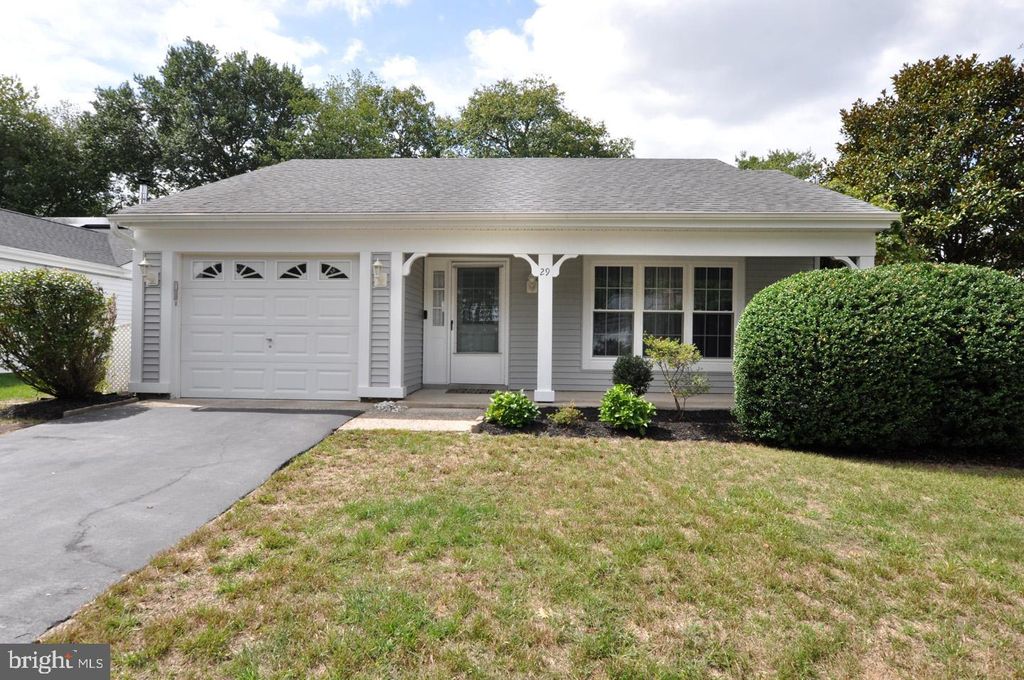 Photo of 29 Dunstable Road, SOUTHAMPTON, NJ 08088 (MLS # NJBL2092946)