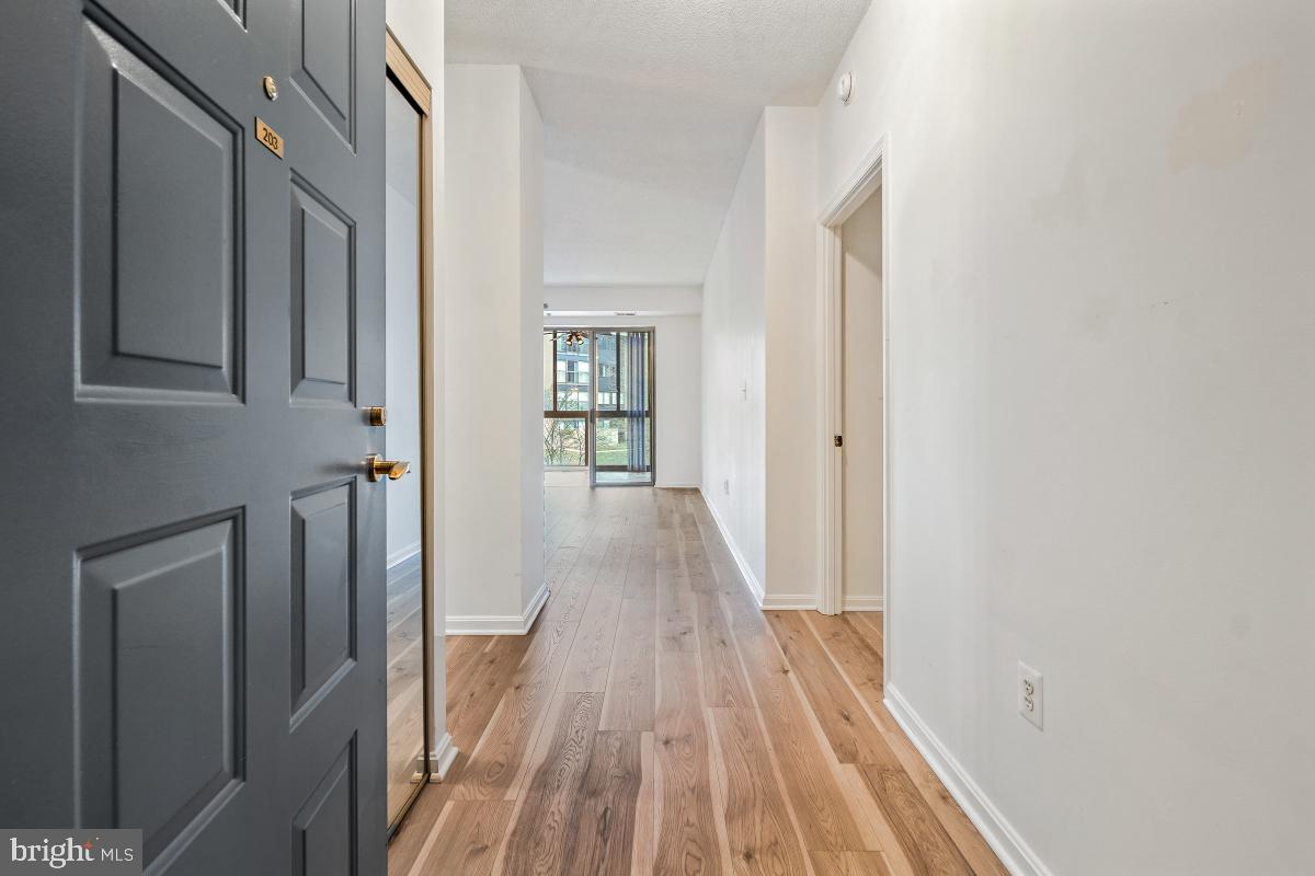 CREEKSIDE AT LEISURE WORLD - Residential