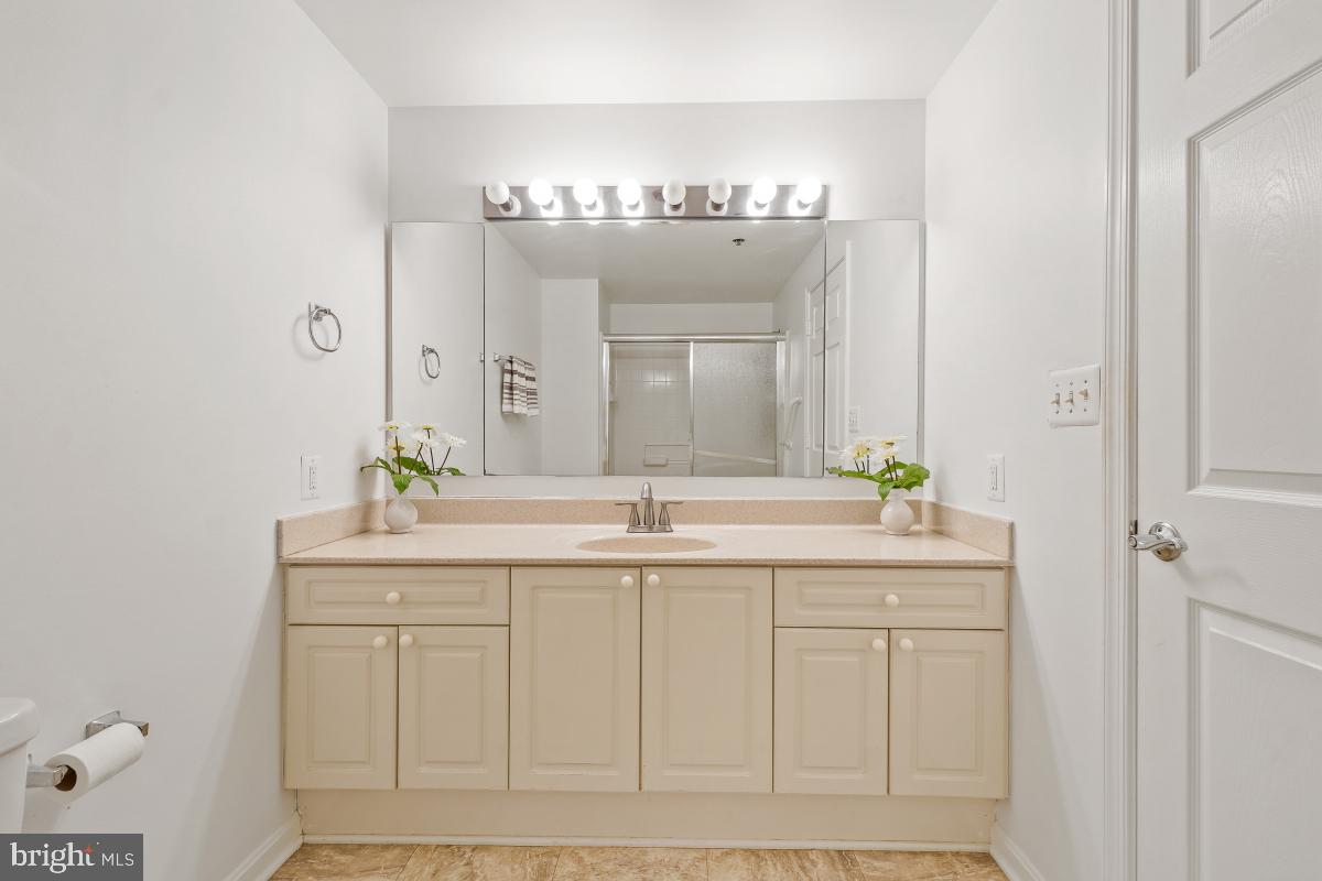 CREEKSIDE AT LEISURE WORLD - Residential