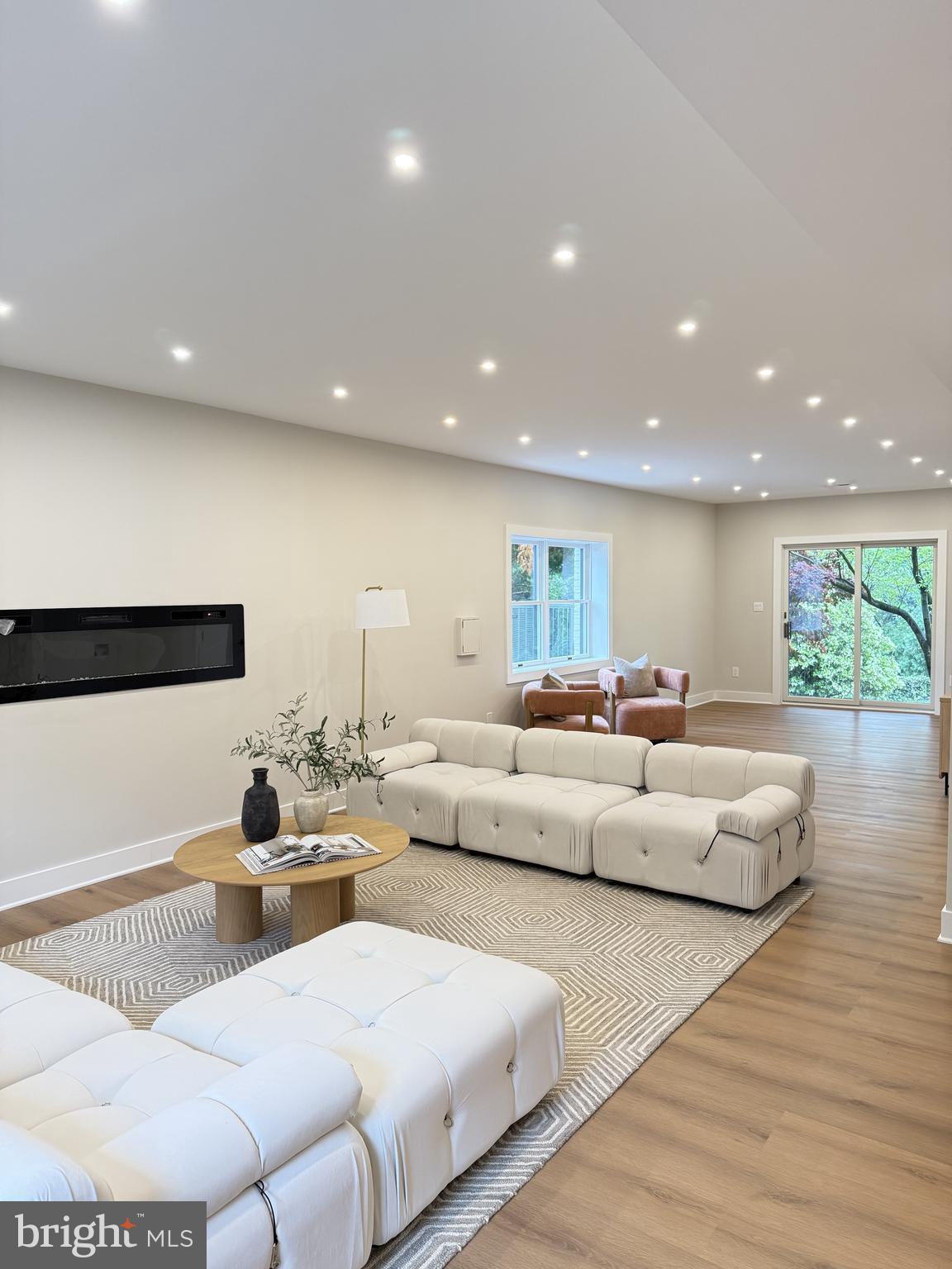 GLEN ECHO HEIGHTS - Residential