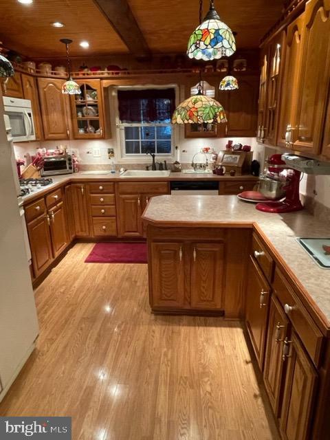 MAPLE RIDGE - Residential