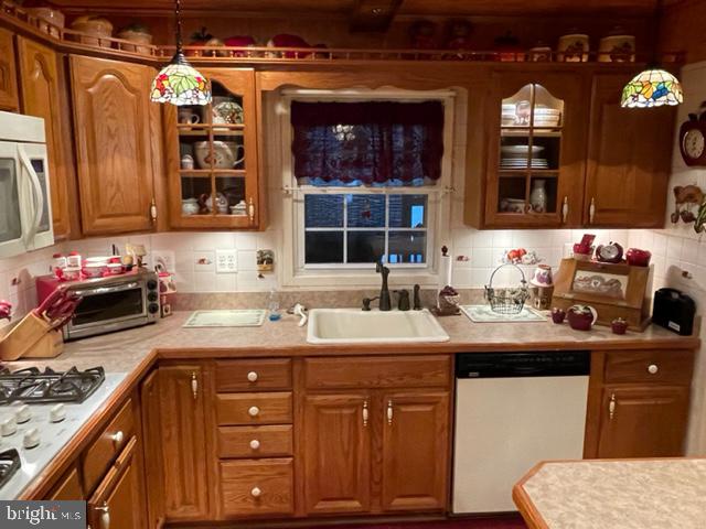 MAPLE RIDGE - Residential