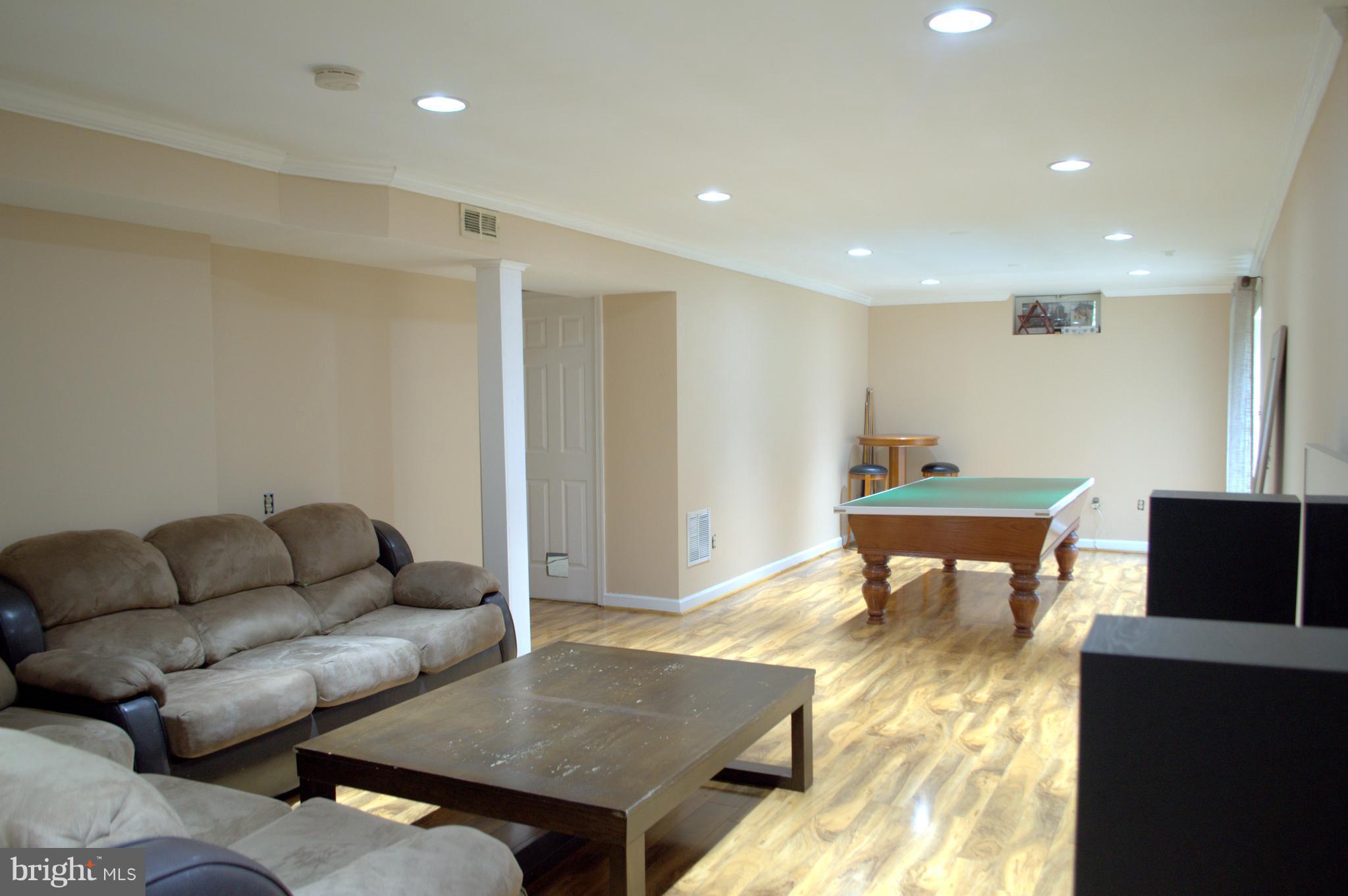 SHEFFIELD MANOR - Residential