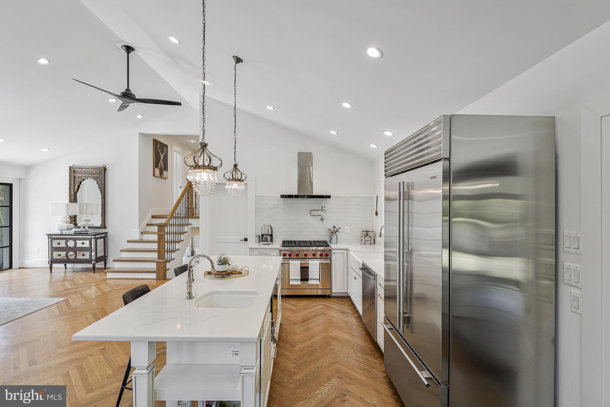 BROYHILLS MCLEAN ESTATES - Residential