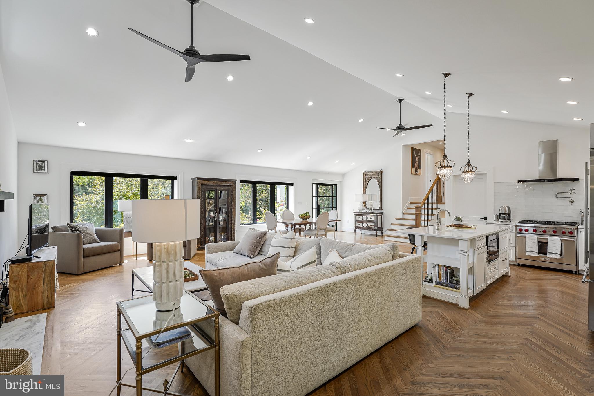 BROYHILLS MCLEAN ESTATES - Residential