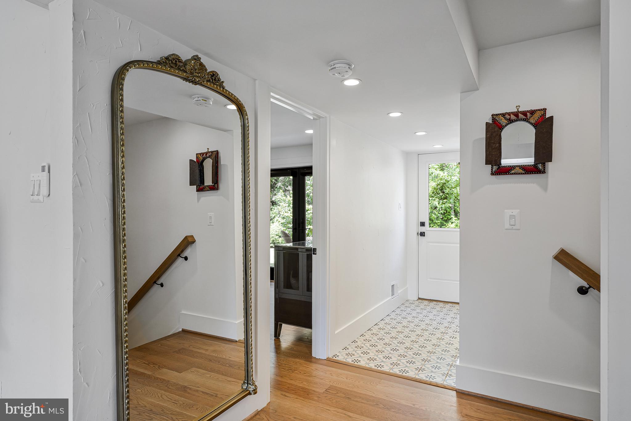 BROYHILLS MCLEAN ESTATES - Residential