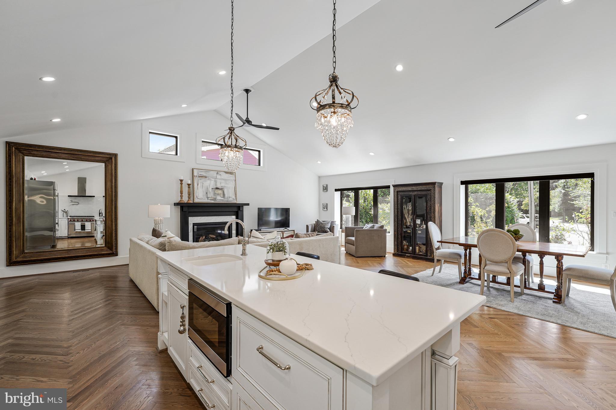 BROYHILLS MCLEAN ESTATES - Residential