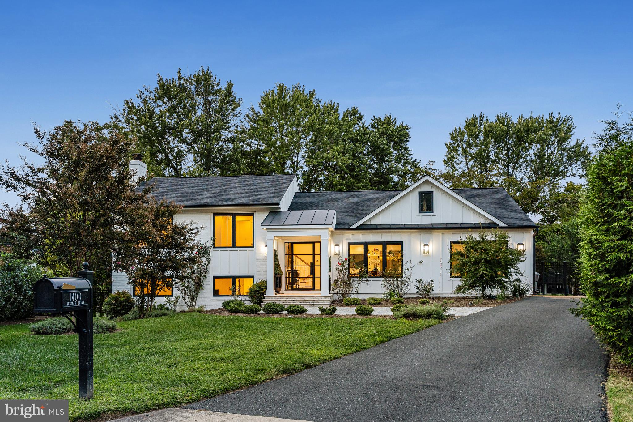 BROYHILLS MCLEAN ESTATES - Residential